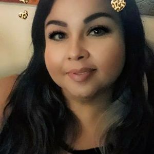 Meet your Posher, Elvira